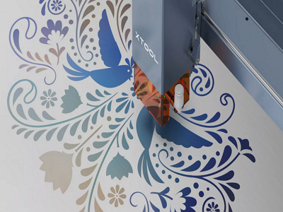 UV laser colour engraving on glass and metal — xTool F2 Ultra UV cold processing technology