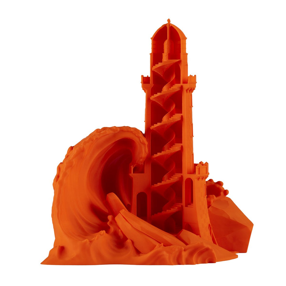 Orangefarbener PLA-Leuchtturm, gedruckt auf einem Prusa CORE One+